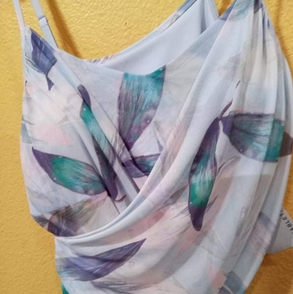 Fabletics Crop Top - Picture 10 of 11